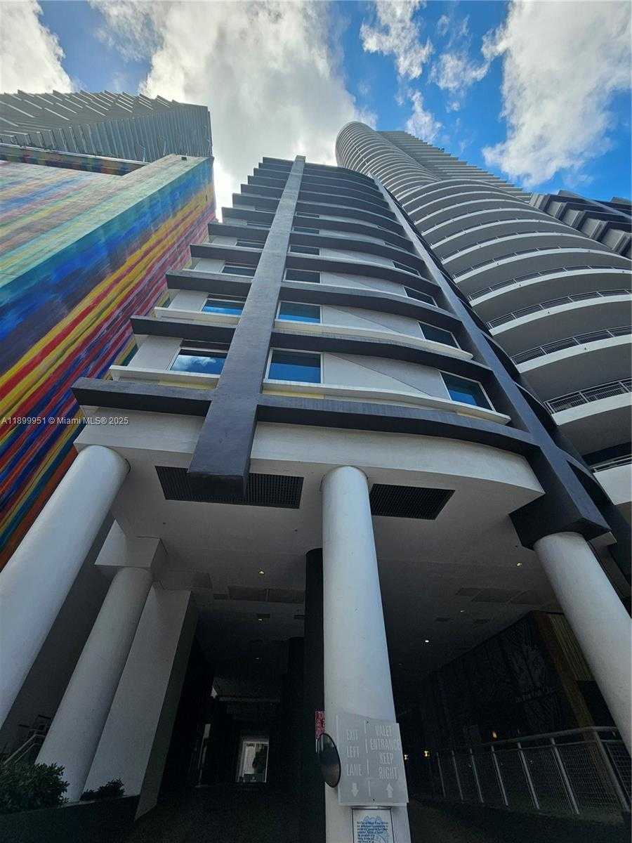 Small Image of 60 SOUTH WEST 13 ST #1900, Miami Number 88