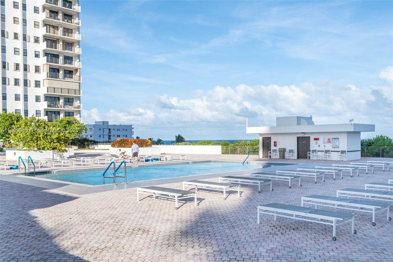 Small Image of 1201 SOUTH OCEAN DRIVE #1911N, Hollywood Number 38