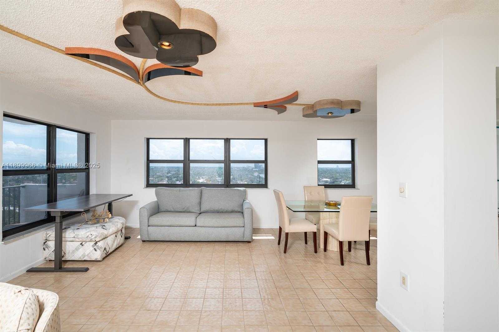 Small Image of 1201 SOUTH OCEAN DRIVE #1911N, Hollywood Number 7