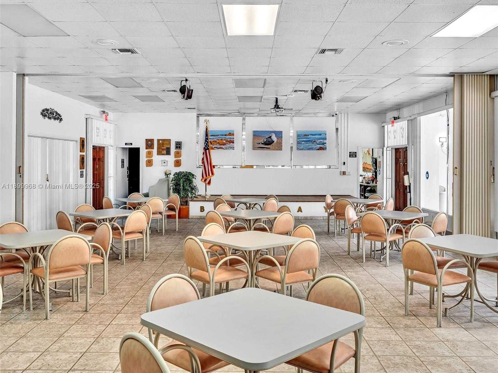 Small Image of 20500 WEST COUNTRY CLUB DR #203, Aventura Number 49