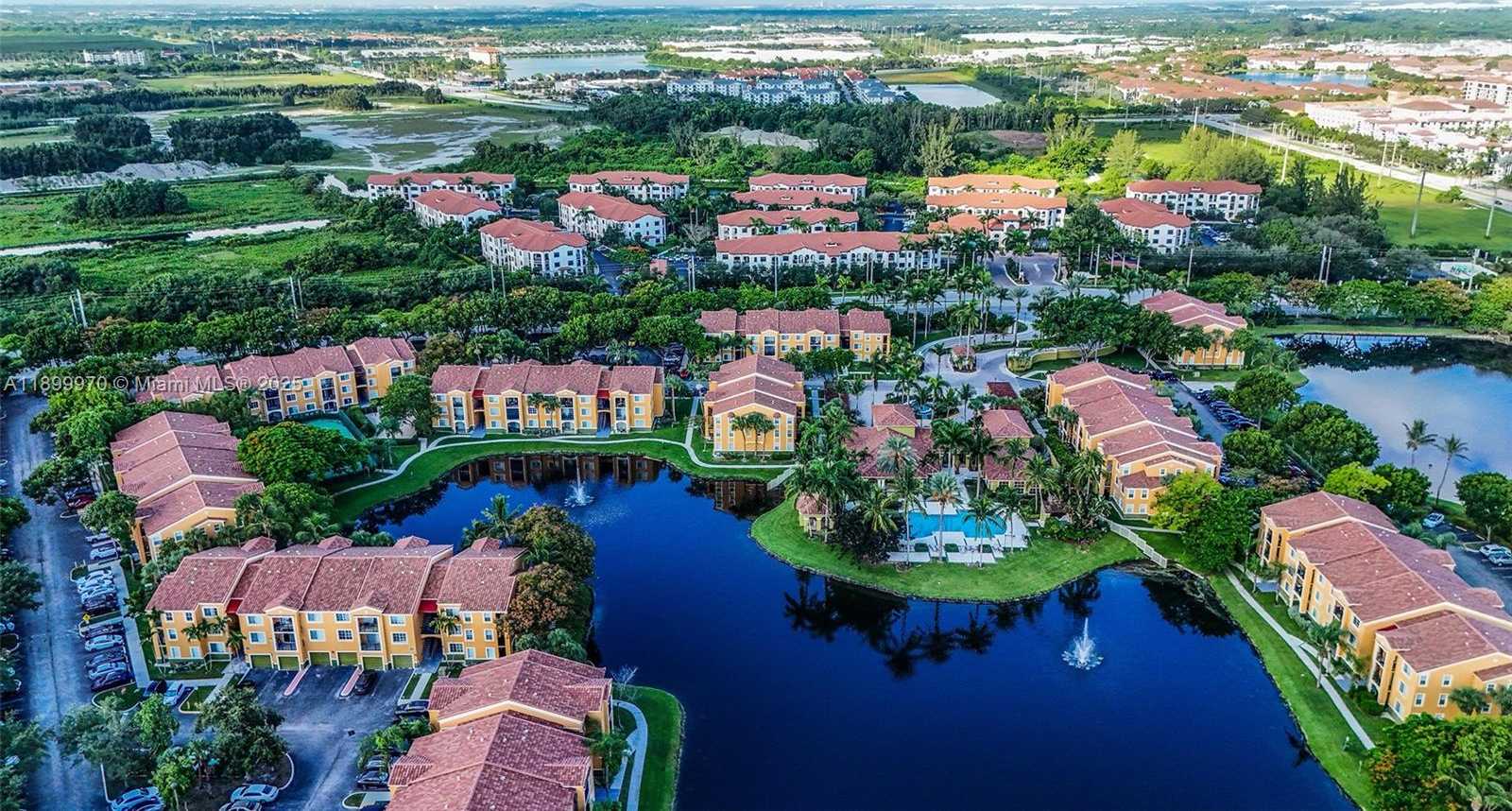 Small Image of 2440 EAST PRESERVE WAY #208, Miramar Number 4