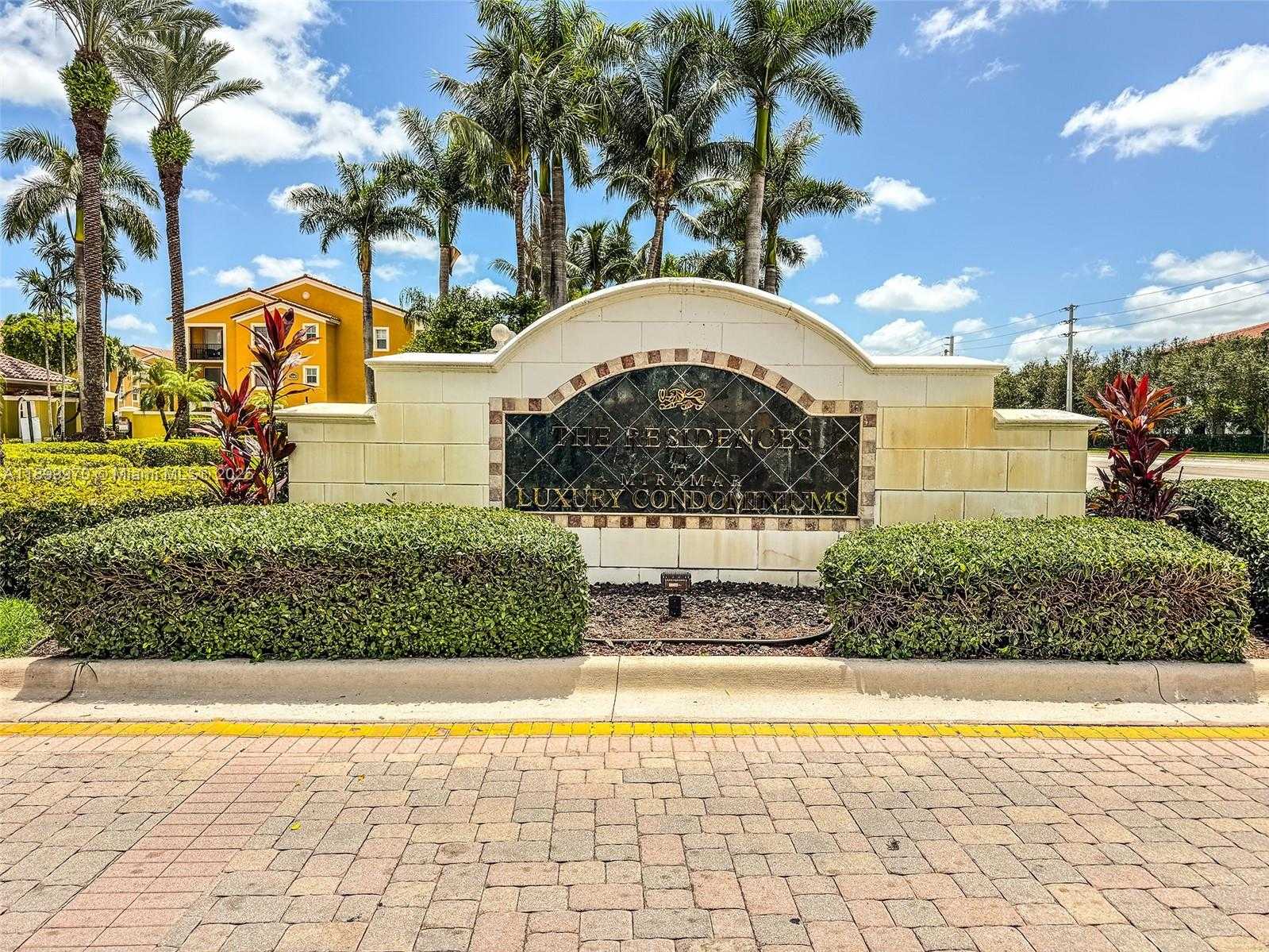 Small Image of 2440 EAST PRESERVE WAY #208, Miramar Number 5