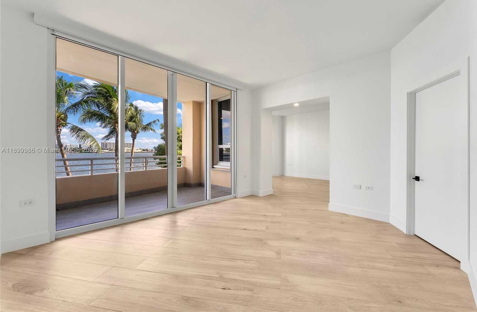 Small Image of 848 BRICKELL KEY DR #204, Miami Number 22