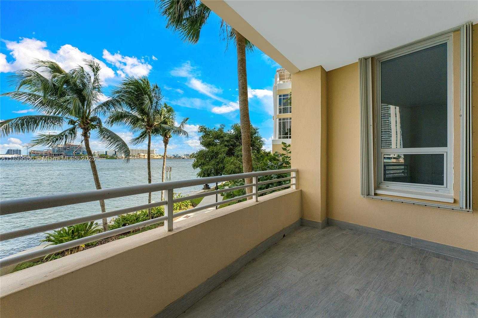 Small Image of 848 BRICKELL KEY DR #204, Miami Number 26