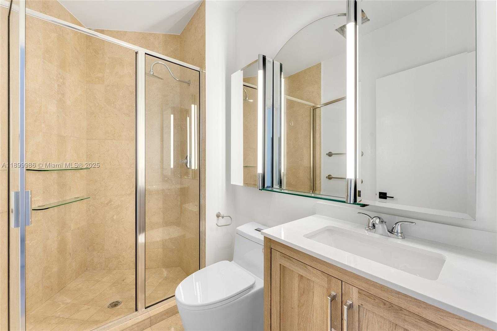 Small Image of 848 BRICKELL KEY DR #204, Miami Number 38