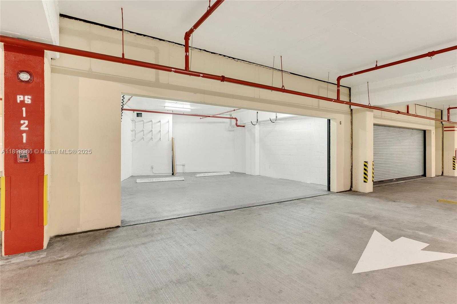 Small Image of 848 BRICKELL KEY DR #204, Miami Number 43