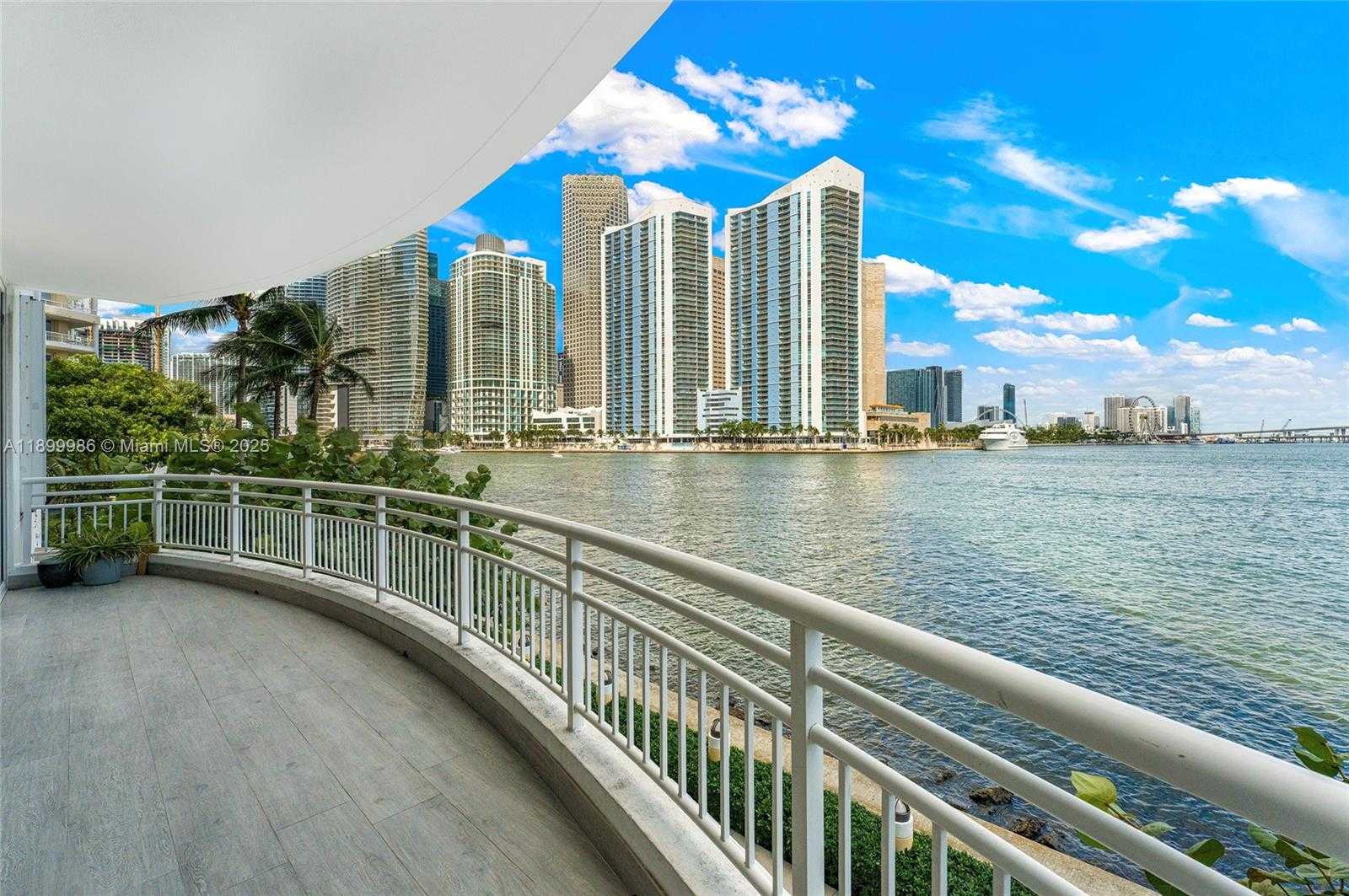 Small Image of 848 BRICKELL KEY DR #204, Miami Number 9