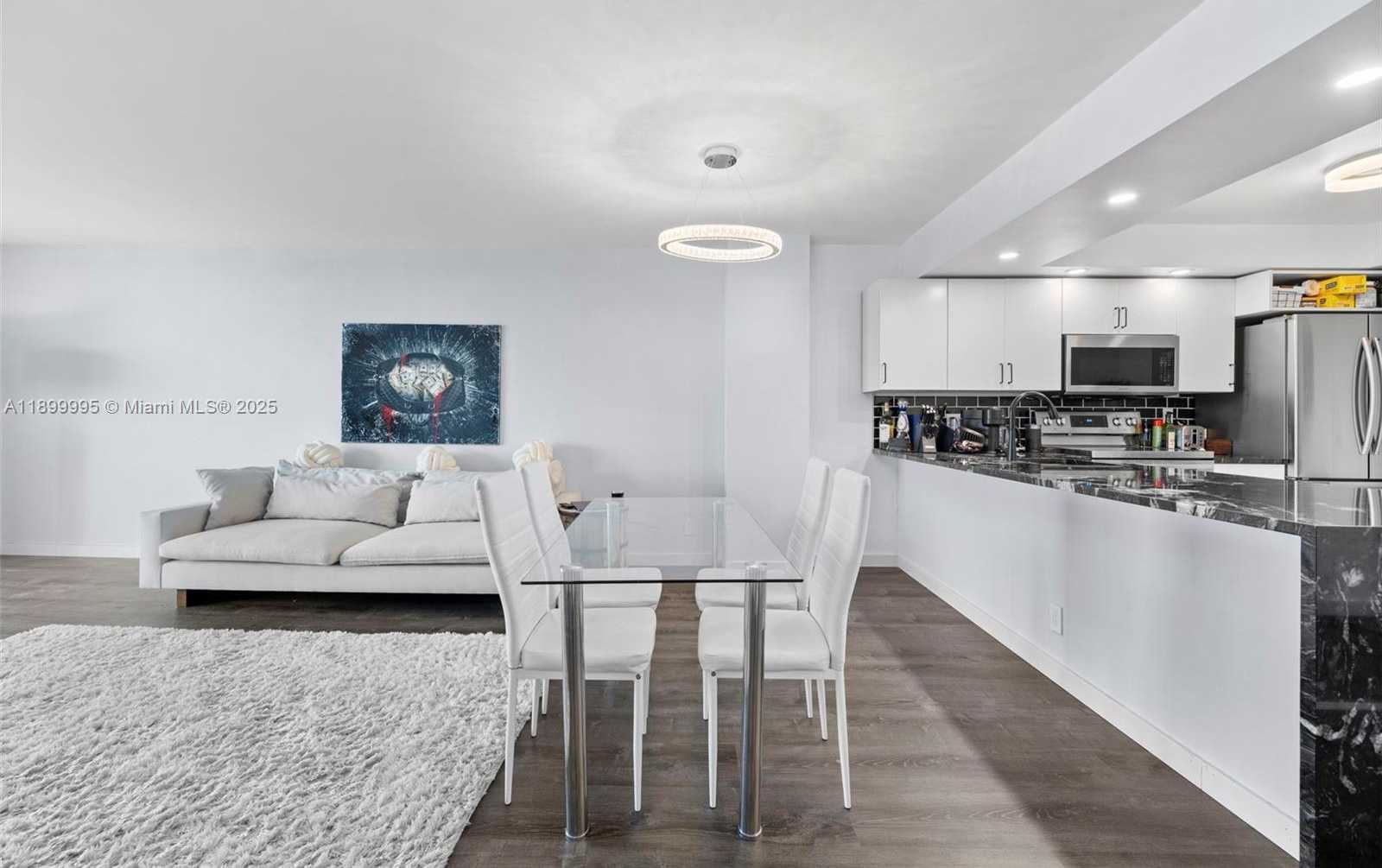 Small Image of 437 GOLDEN ISLES DR #5J, Hallandale Beach Number 5