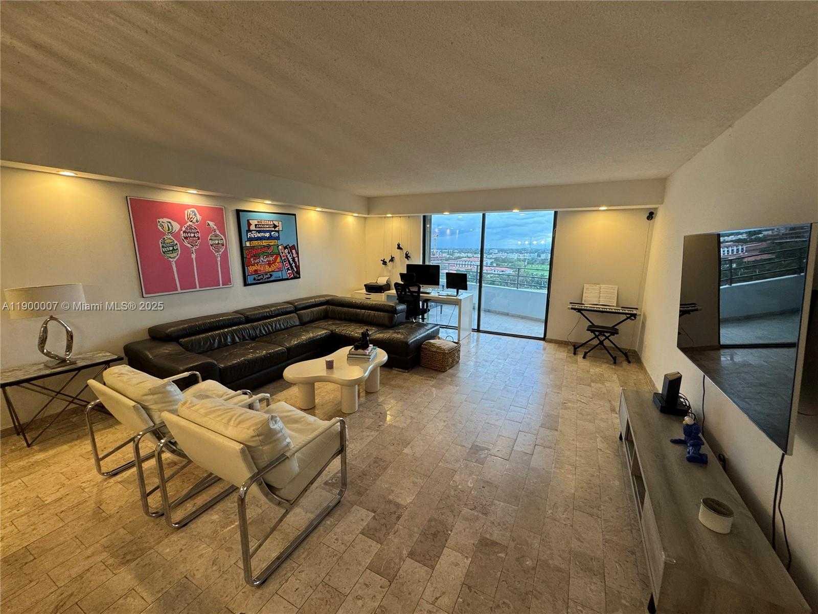 Small Image of Hallandale Beach Number 19