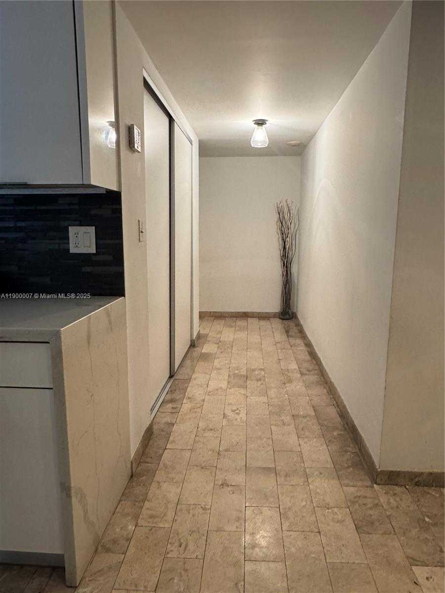 Small Image of Hallandale Beach Number 23