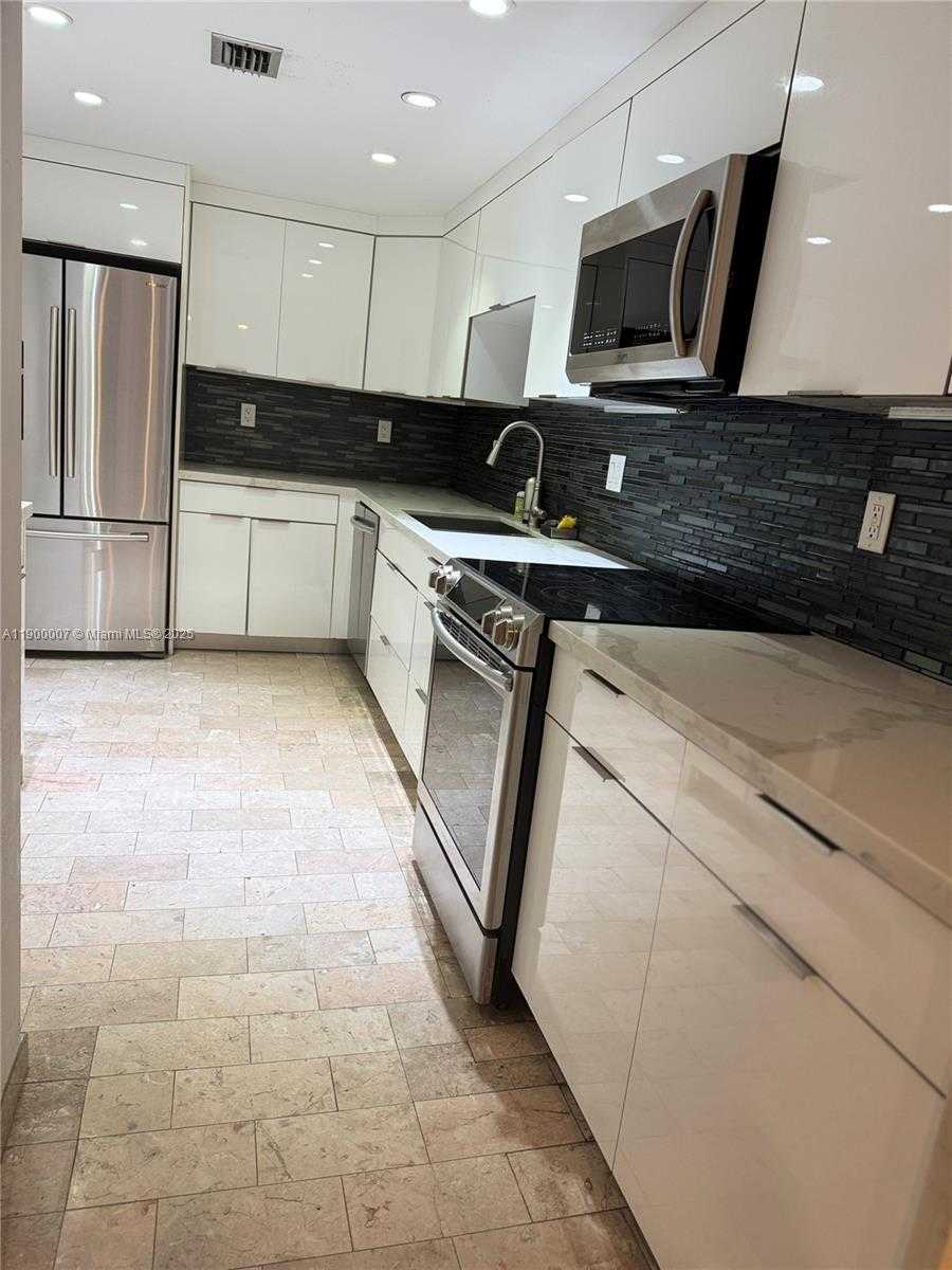 Small Image of Hallandale Beach Number 25