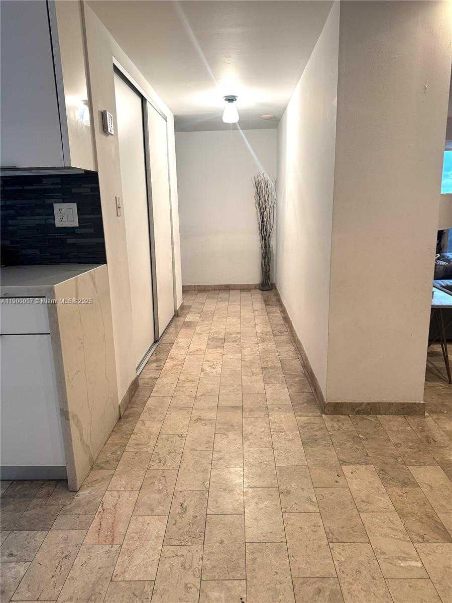 Small Image of Hallandale Beach Number 29