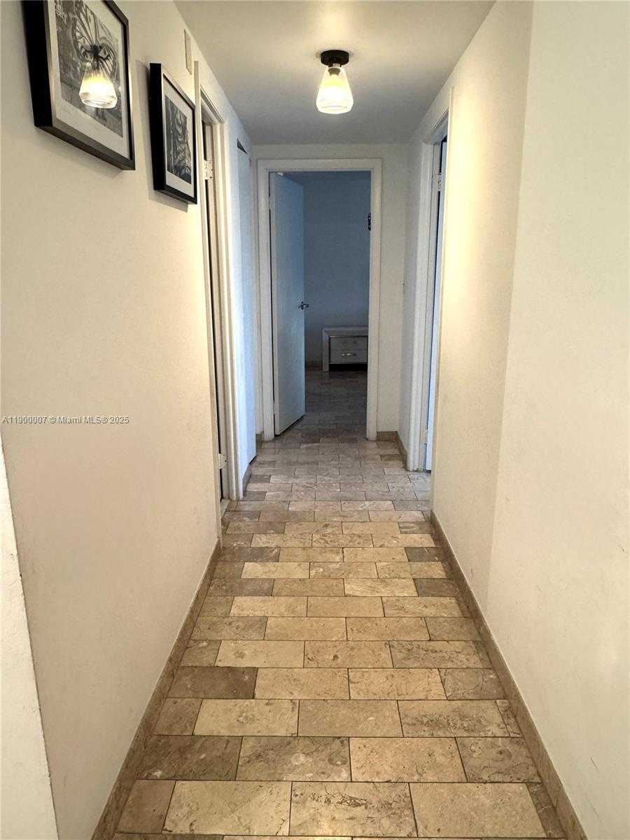 Small Image of Hallandale Beach Number 30