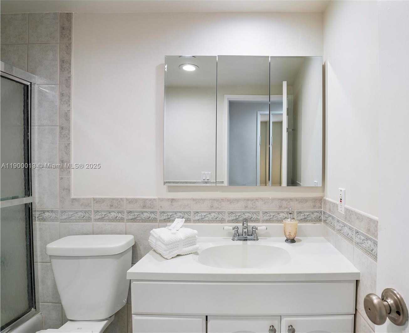Small Image of 10185 COLLINS AVE #515, Bal Harbour Number 11