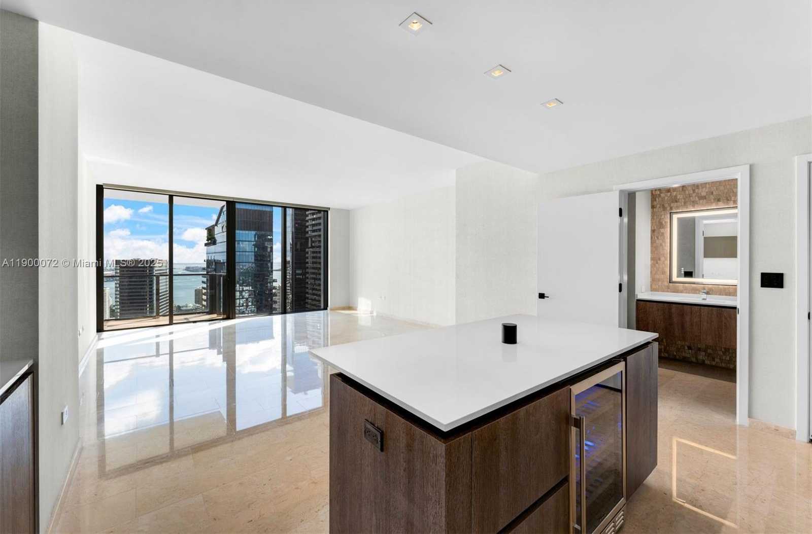 Small Image of 88 SOUTH WEST 7TH ST #3907, Miami Number 2