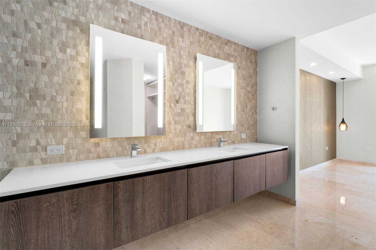 Small Image of 88 SOUTH WEST 7TH ST #3907, Miami Number 20
