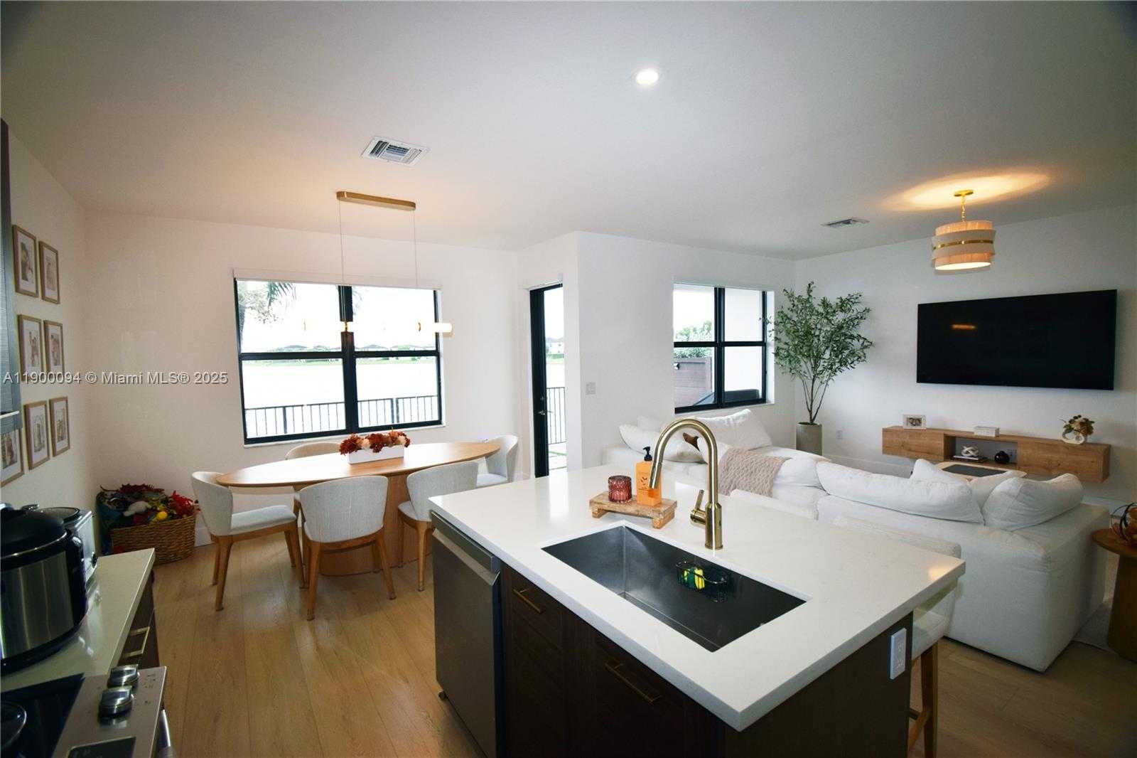 Small Image of 15593 NORTH WEST 91ST CT, Miami Lakes Number 15