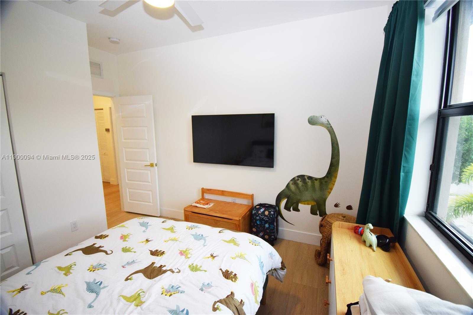 Small Image of 15593 NORTH WEST 91ST CT, Miami Lakes Number 28