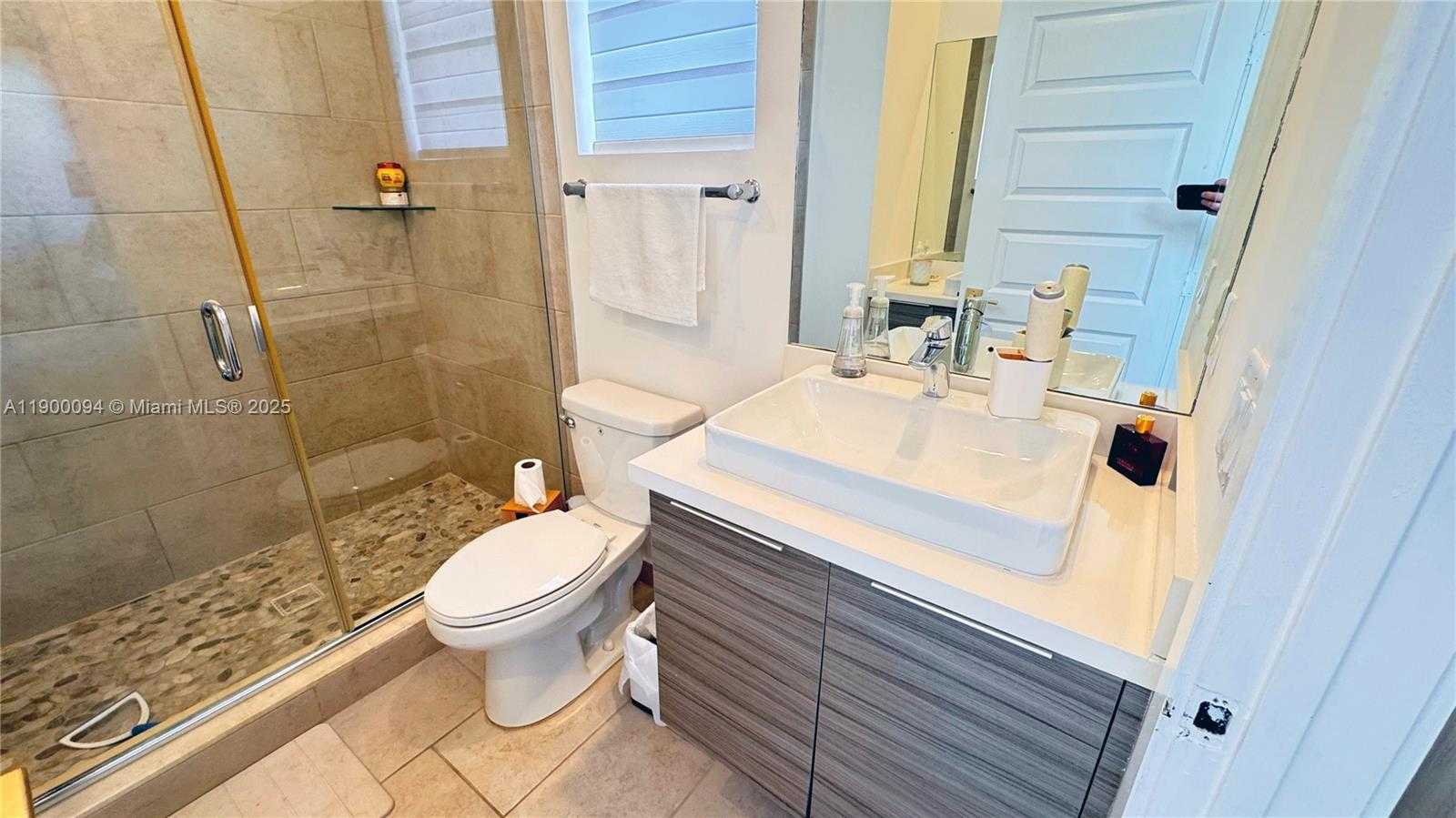 Small Image of 15593 NORTH WEST 91ST CT, Miami Lakes Number 32