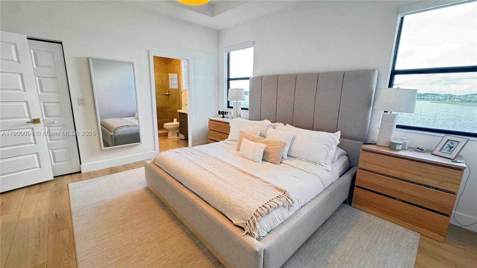 Small Image of 15593 NORTH WEST 91ST CT, Miami Lakes Number 33