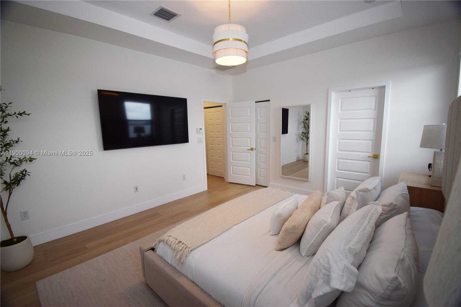 Small Image of 15593 NORTH WEST 91ST CT, Miami Lakes Number 36