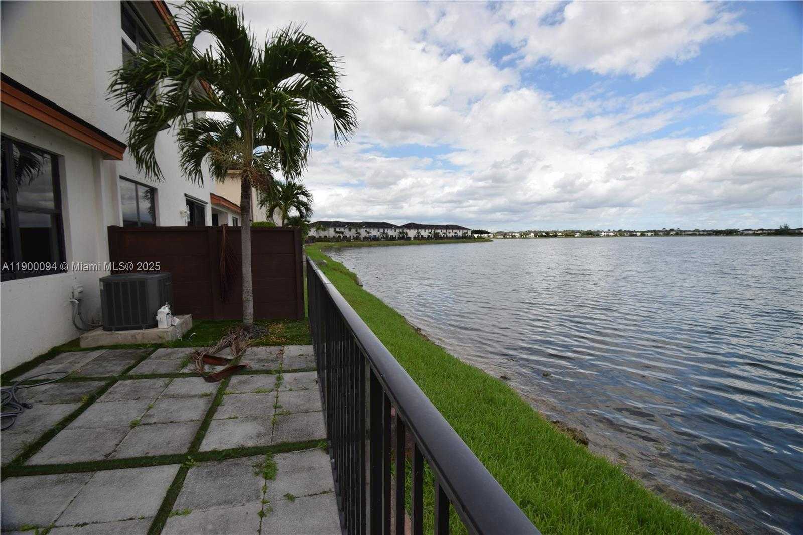 Small Image of 15593 NORTH WEST 91ST CT, Miami Lakes Number 43