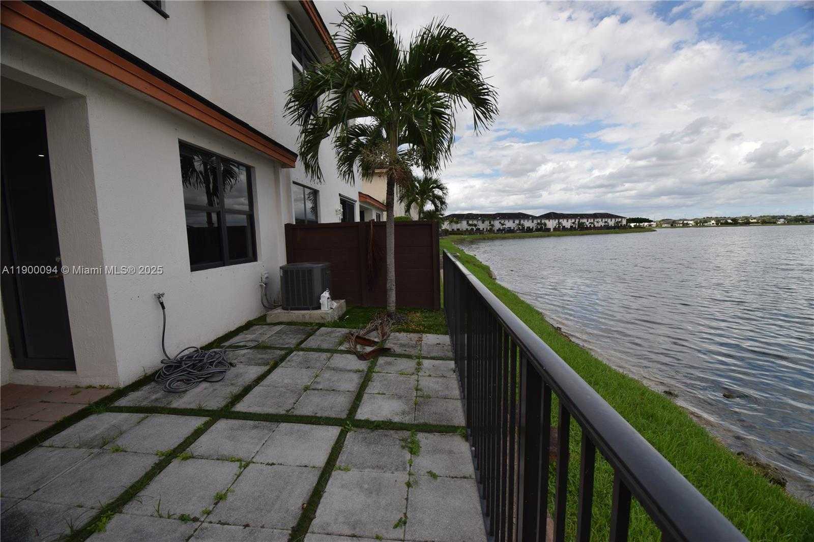 Small Image of 15593 NORTH WEST 91ST CT, Miami Lakes Number 47
