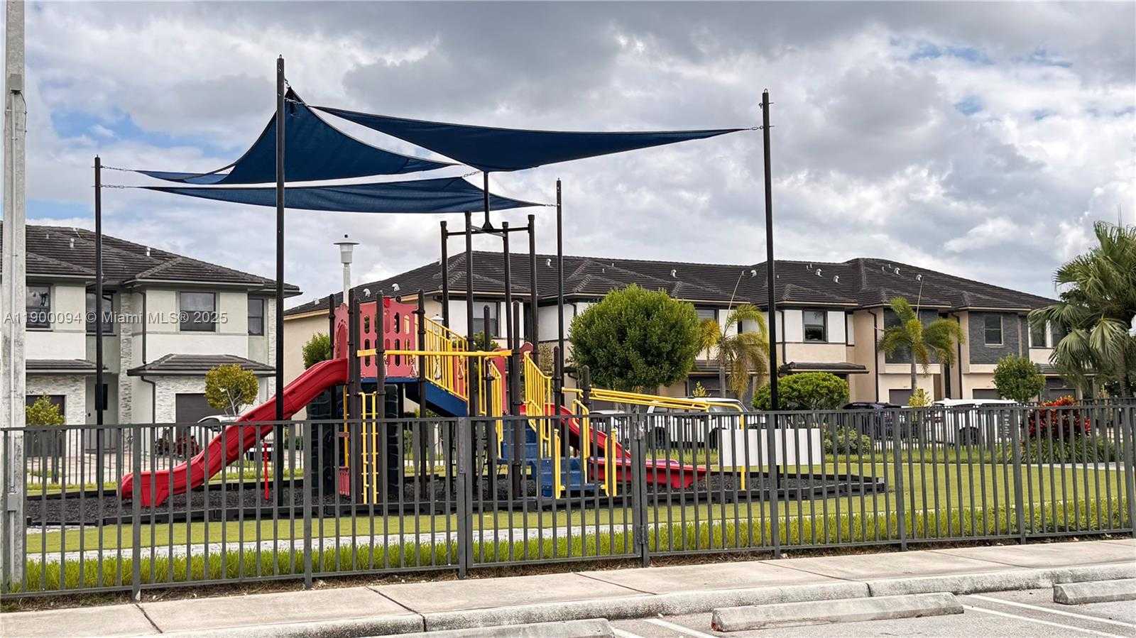 Small Image of 15593 NORTH WEST 91ST CT, Miami Lakes Number 53