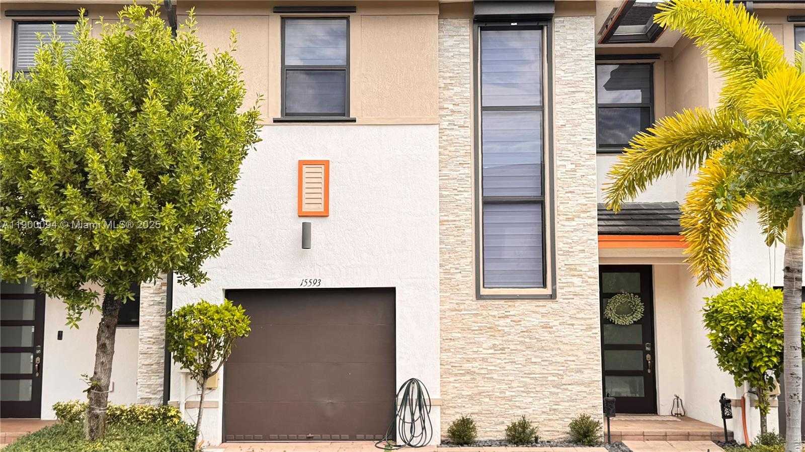Small Image of 15593 NORTH WEST 91ST CT, Miami Lakes Number 6