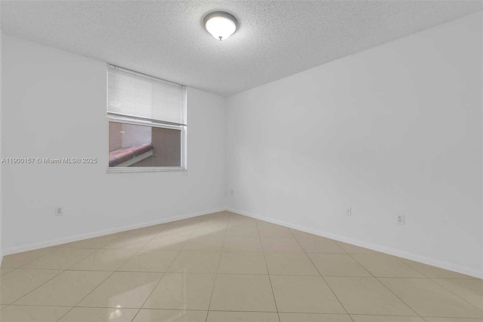 Small Image of 1900 VAN BUREN ST #206B, Hollywood Number 17