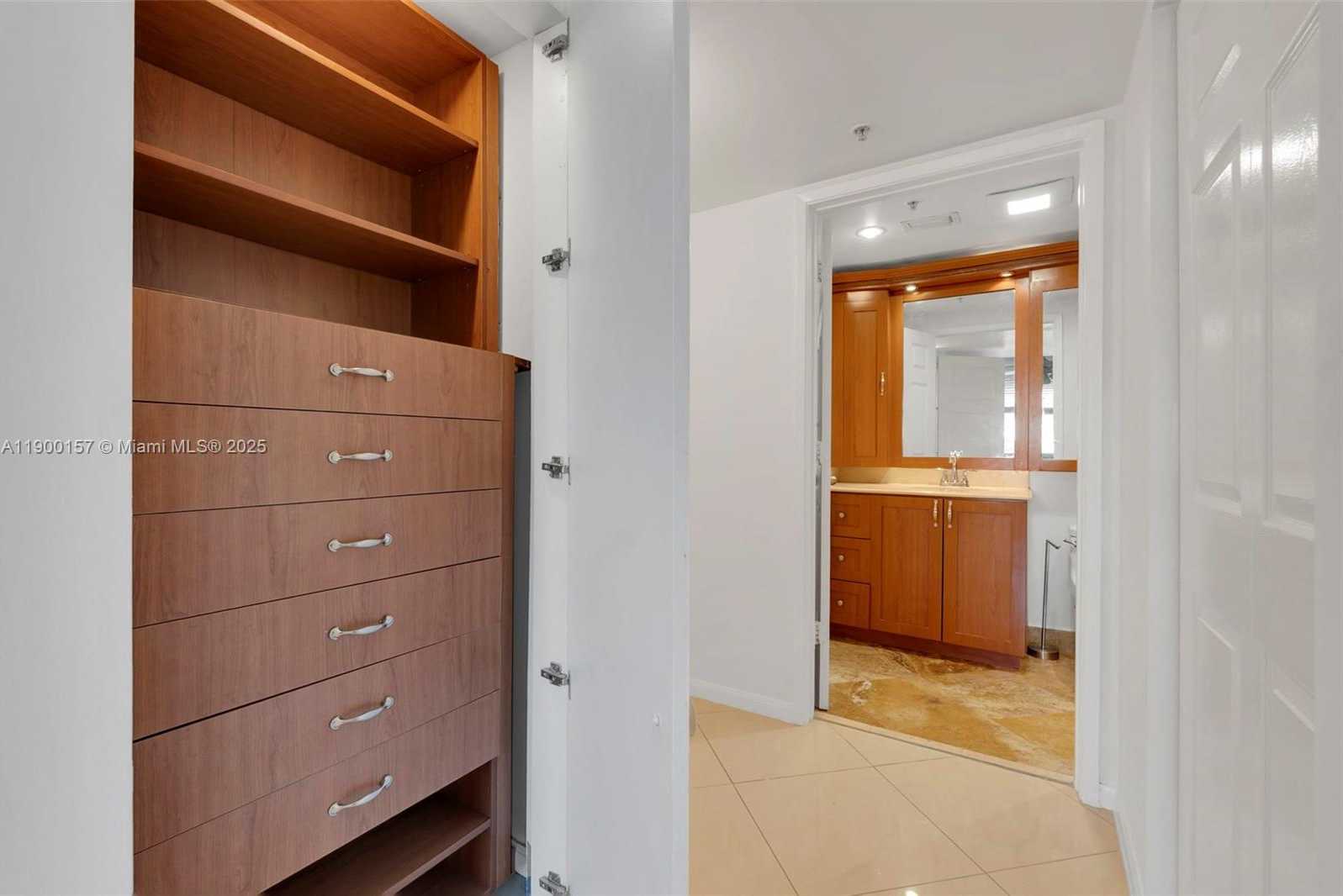 Small Image of 1900 VAN BUREN ST #206B, Hollywood Number 29