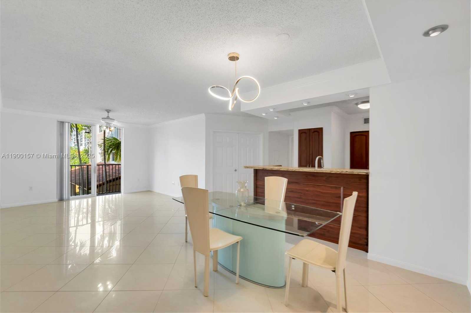 Small Image of 1900 VAN BUREN ST #206B, Hollywood Number 4