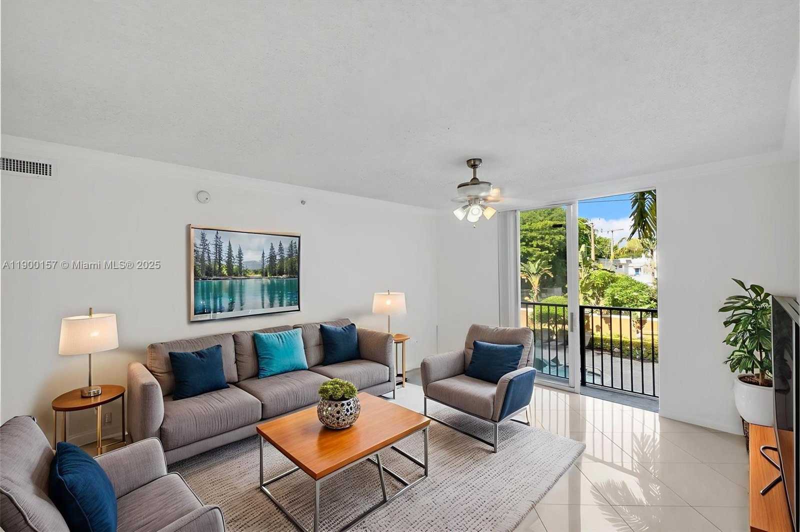 Small Image of 1900 VAN BUREN ST #206B, Hollywood Number 8