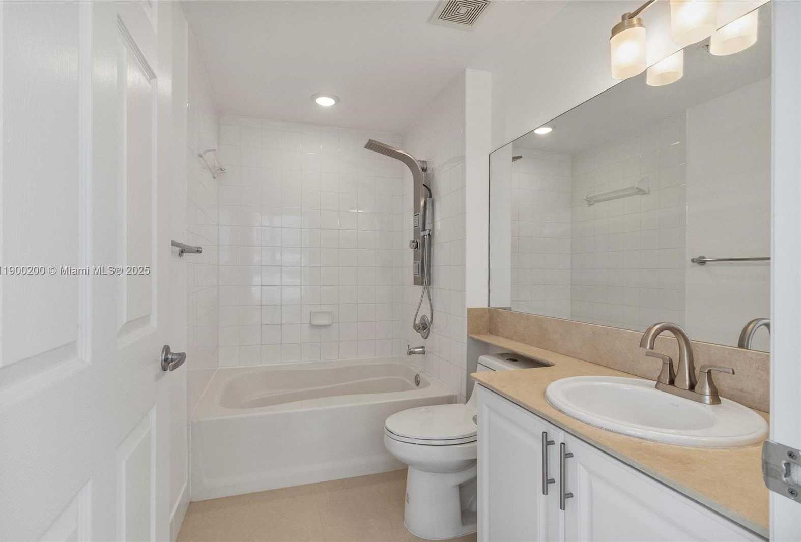 Small Image of 1155 BRICKELL BAY DR #PH202, Miami Number 11