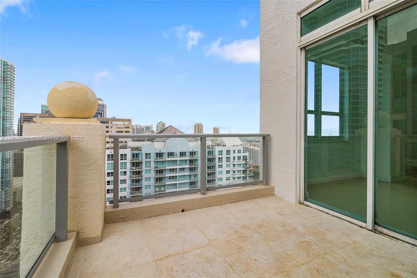 Small Image of 1155 BRICKELL BAY DR #PH202, Miami Number 15