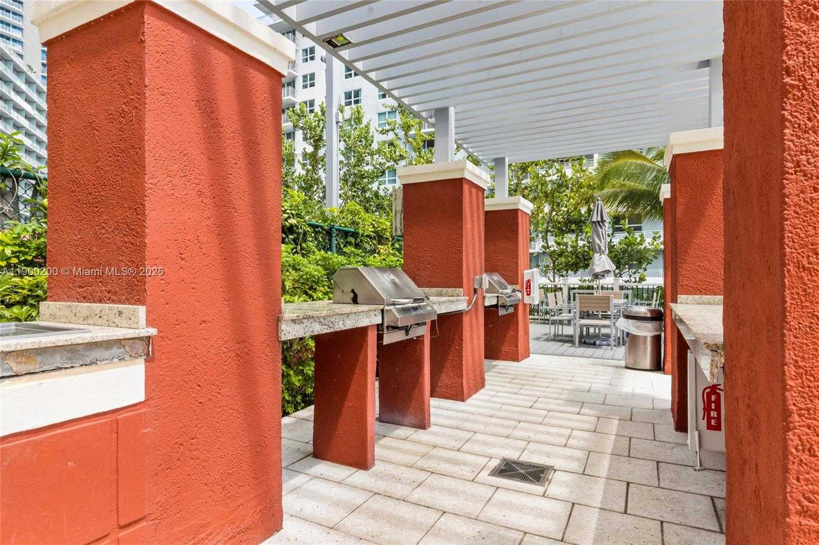 Small Image of 1155 BRICKELL BAY DR #PH202, Miami Number 20