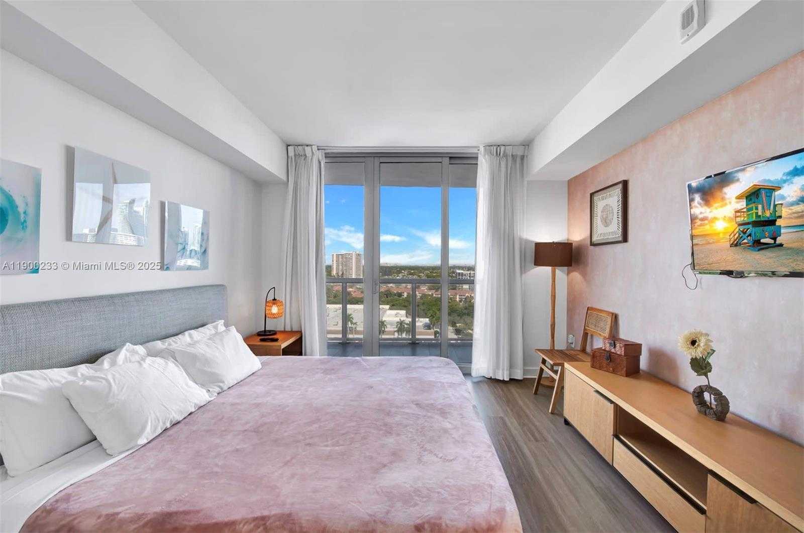 Small Image of 2602 EAST HALLANDALE BEACH BLVD #R1610, Hallandale Beach Number 4