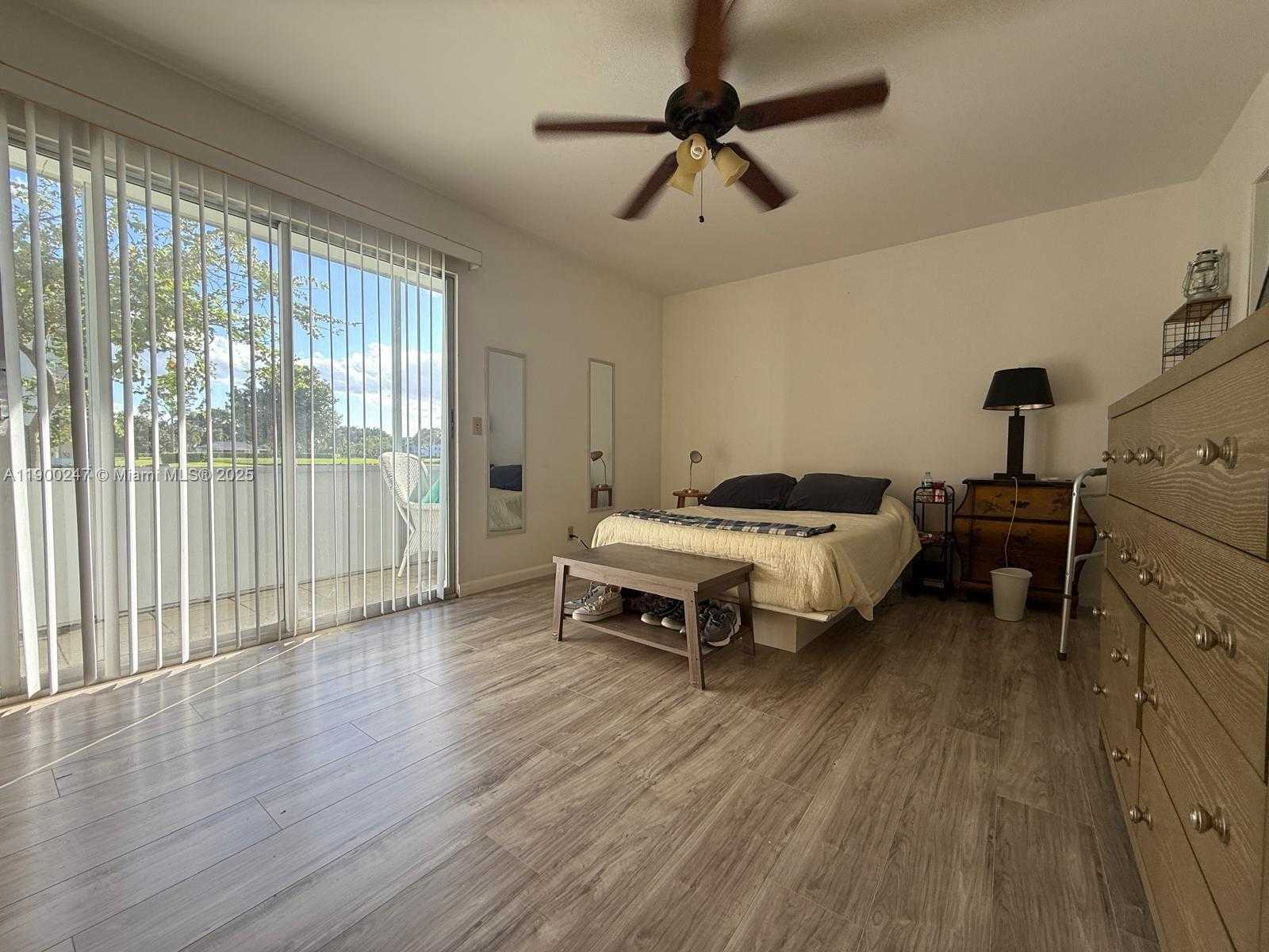 Small Image of 303 PRESTON H #303, Boca Raton Number 15