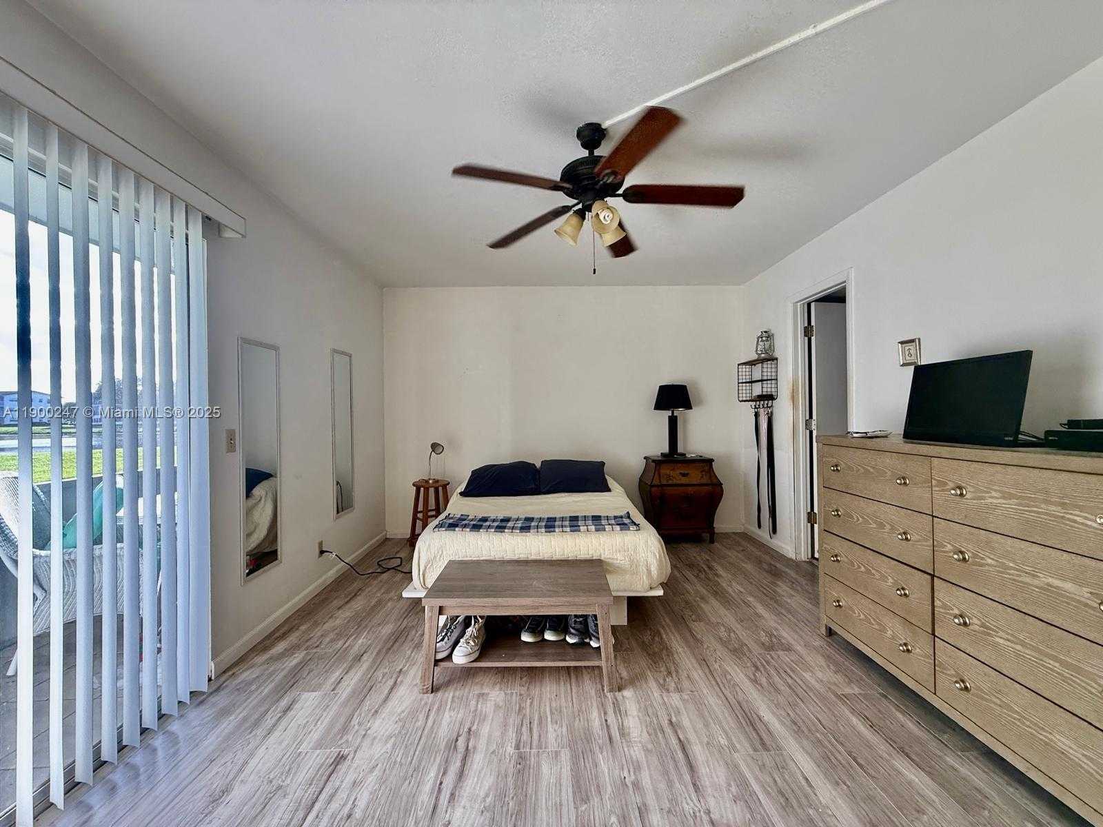 Small Image of 303 PRESTON H #303, Boca Raton Number 16