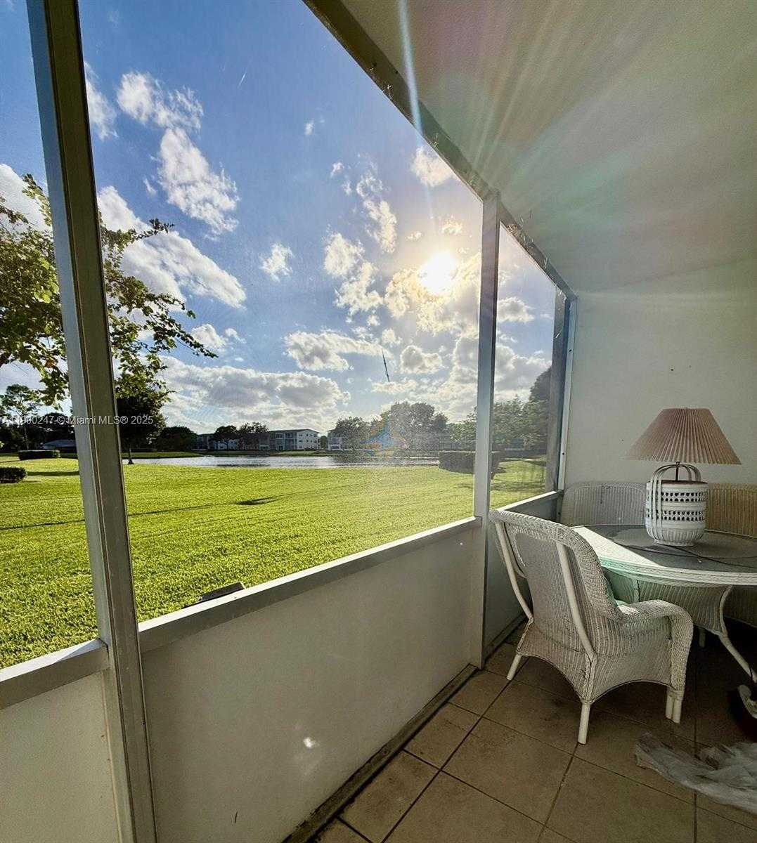 Small Image of 303 PRESTON H #303, Boca Raton Number 18