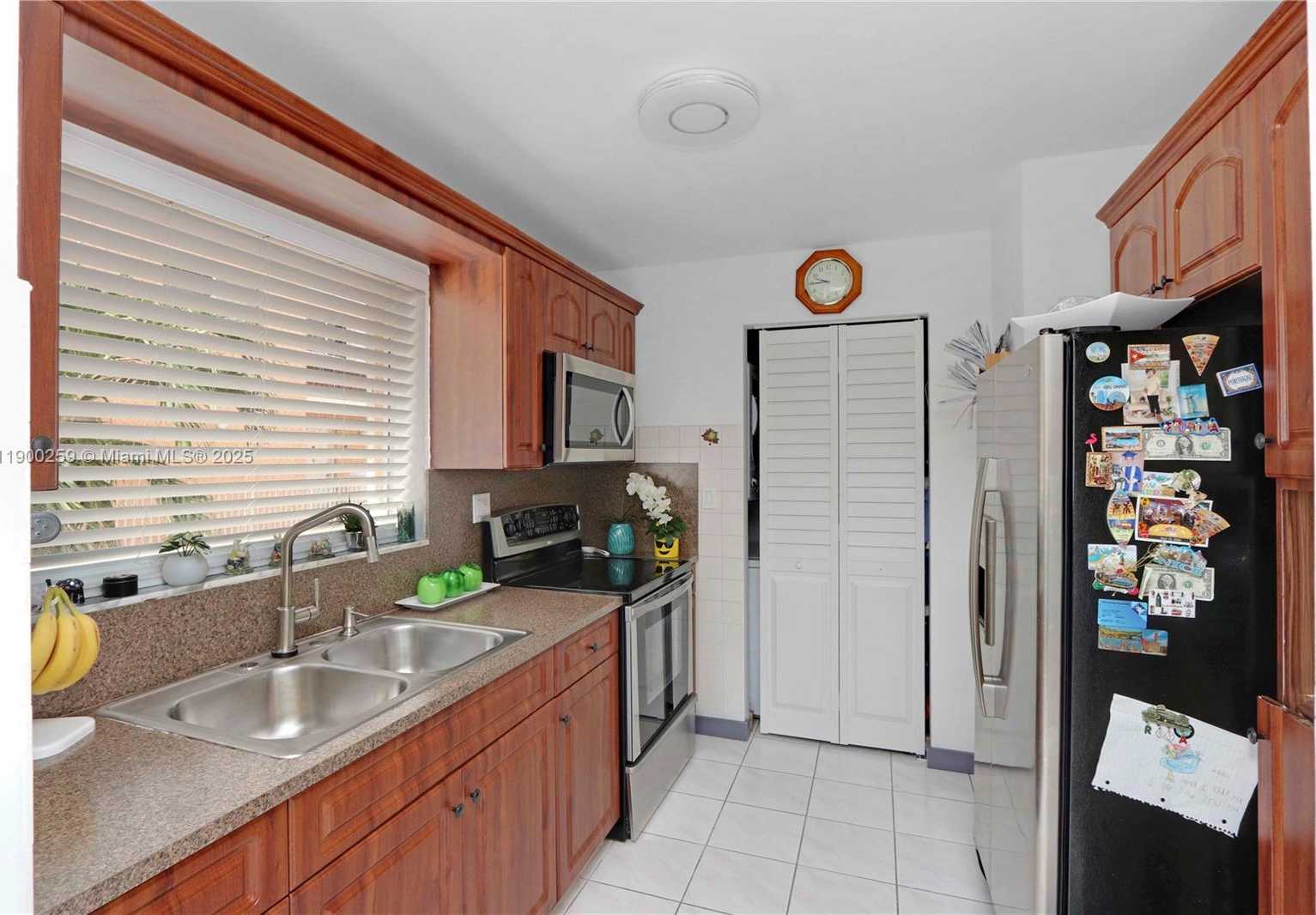 Small Image of 14901 SOUTH WEST 80TH ST #211, Miami Number 12