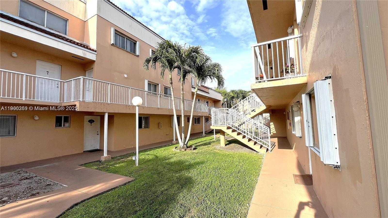 Small Image of 14901 SOUTH WEST 80TH ST #211, Miami Number 3
