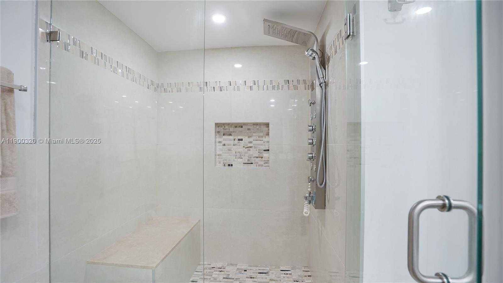 Small Image of 2017 SOUTH OCEAN DR #1510, Hallandale Beach Number 23