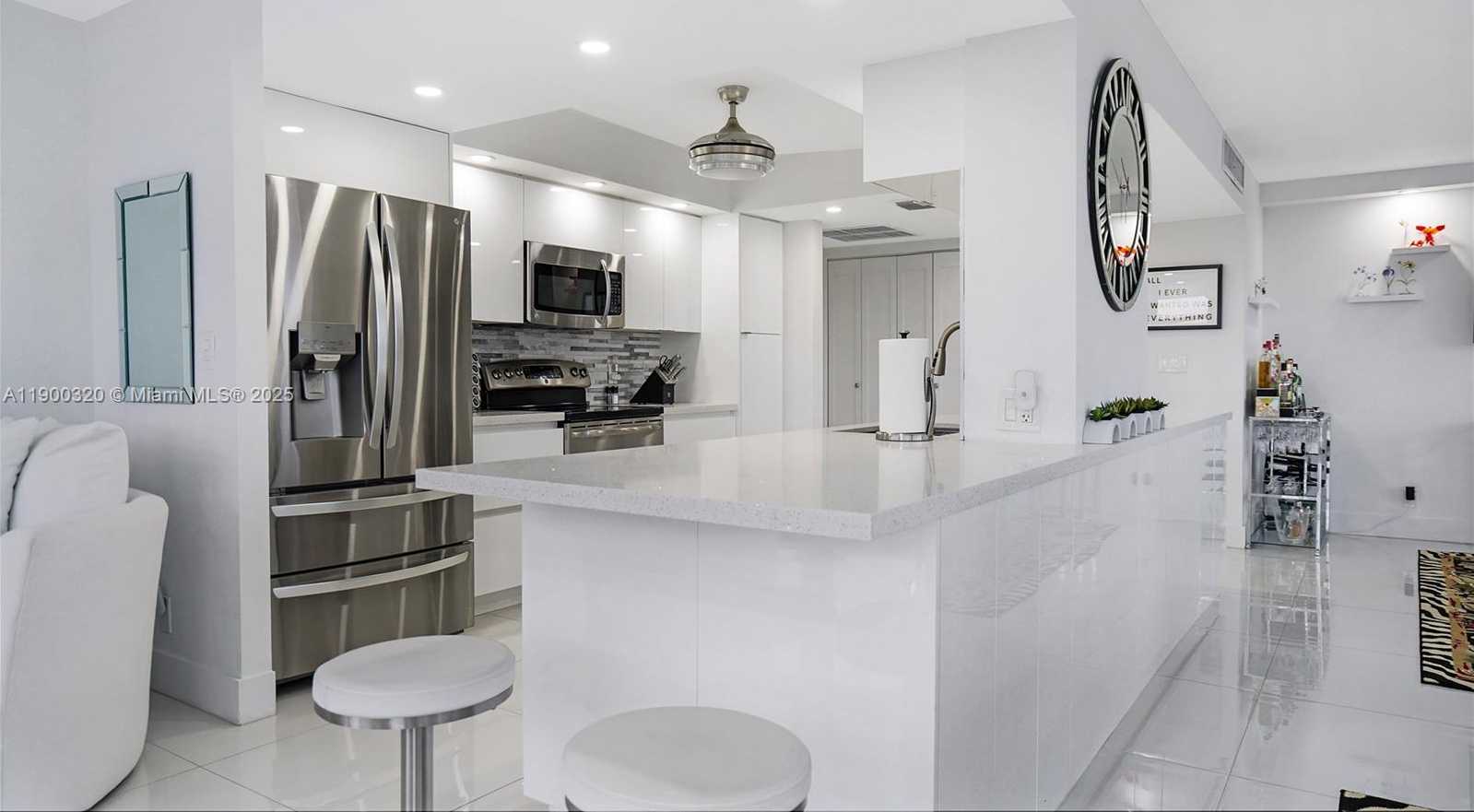 Small Image of 2017 SOUTH OCEAN DR #1510, Hallandale Beach Number 3