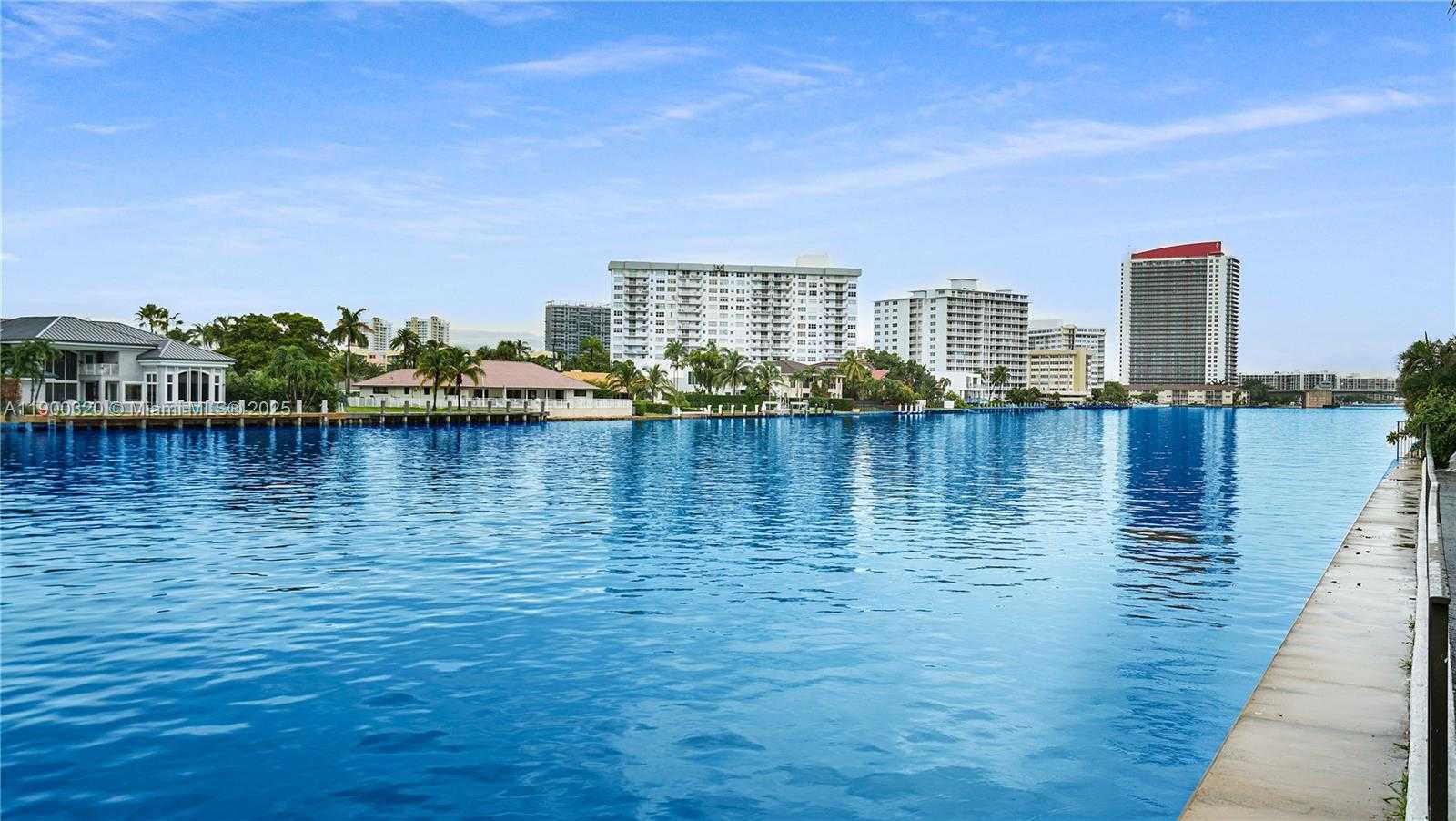 Small Image of 2017 SOUTH OCEAN DR #1510, Hallandale Beach Number 31
