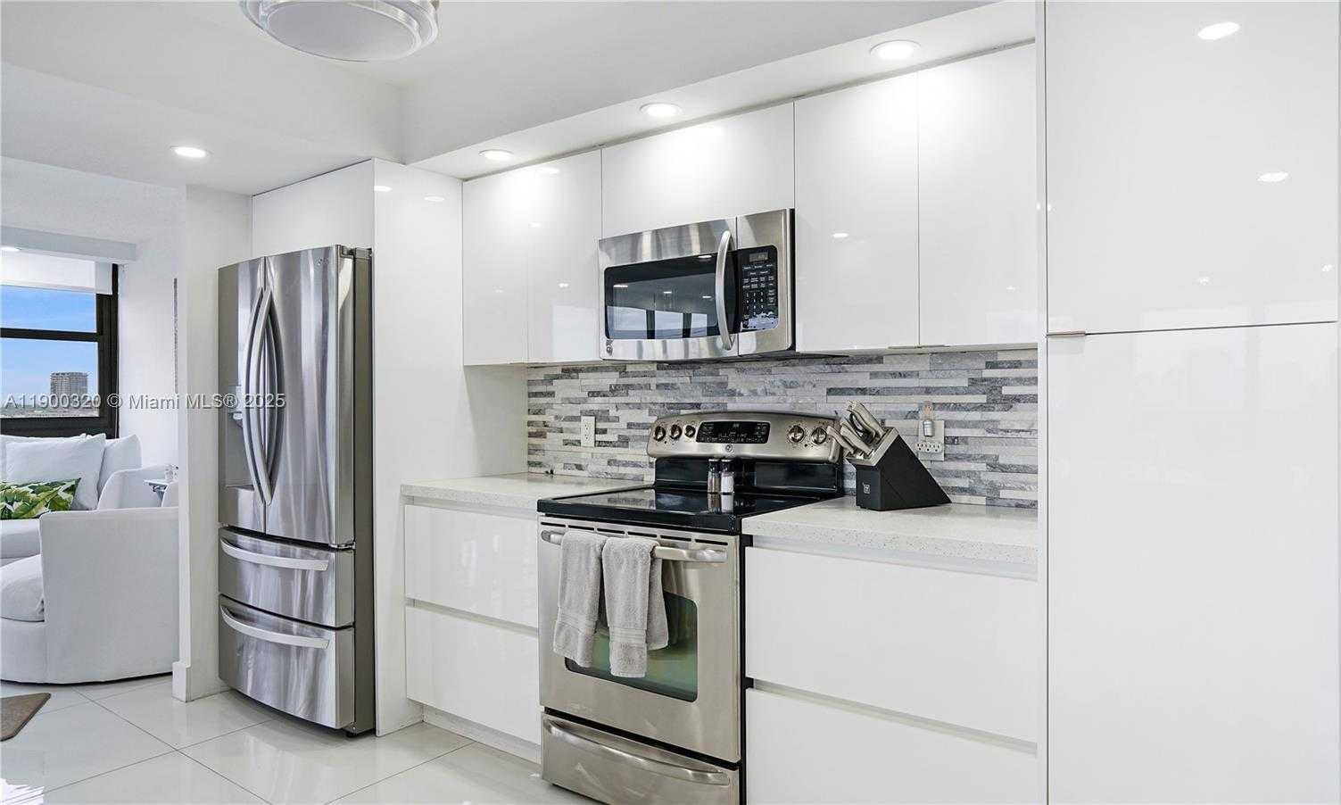 Small Image of 2017 SOUTH OCEAN DR #1510, Hallandale Beach Number 4