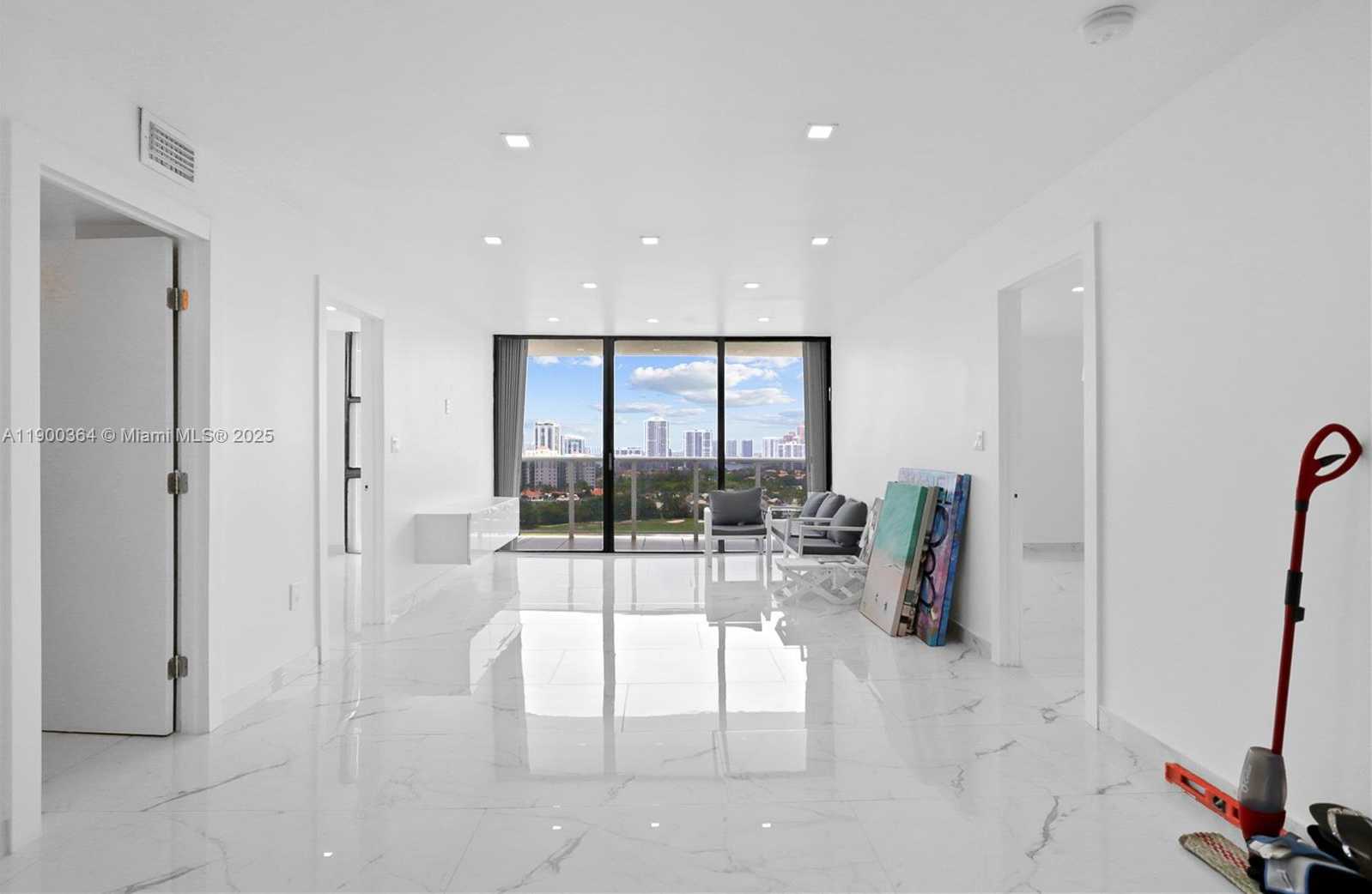 Small Image of 3675 NORTH COUNTRY CLUB DR #2008, Aventura Number 10