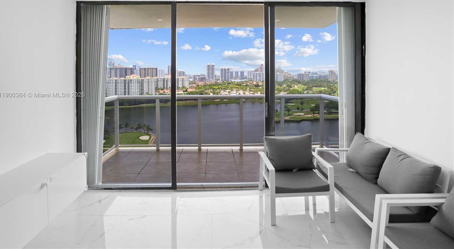Small Image of 3675 NORTH COUNTRY CLUB DR #2008, Aventura Number 11