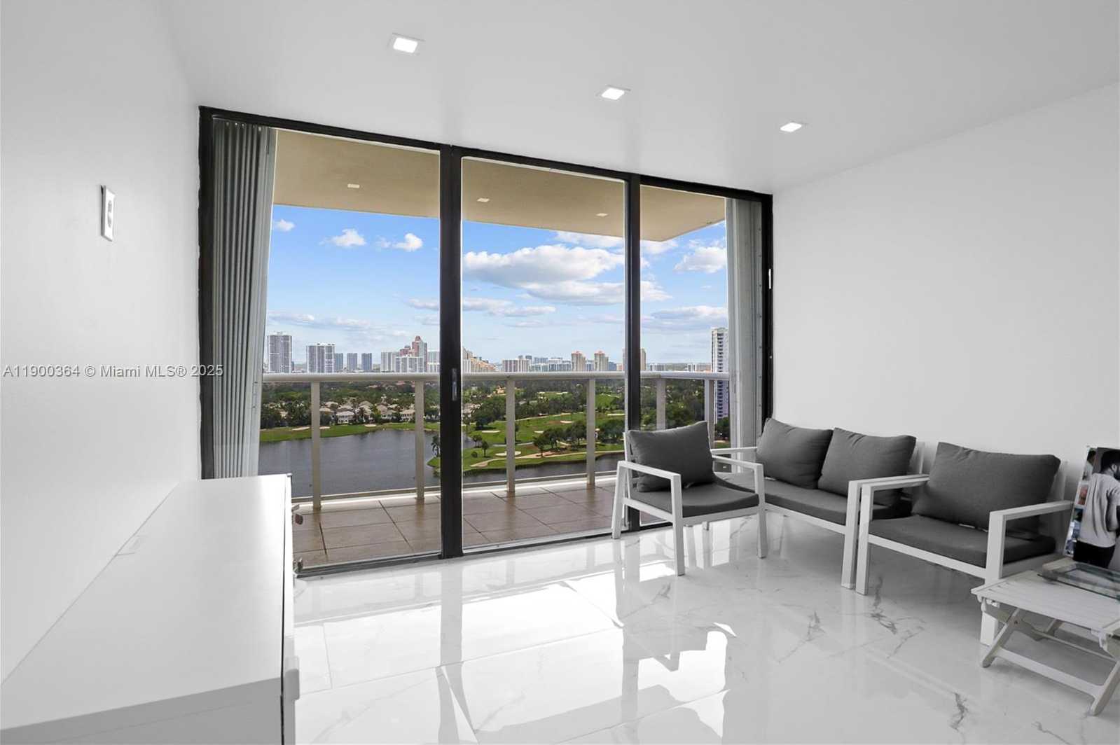 Small Image of 3675 NORTH COUNTRY CLUB DR #2008, Aventura Number 15