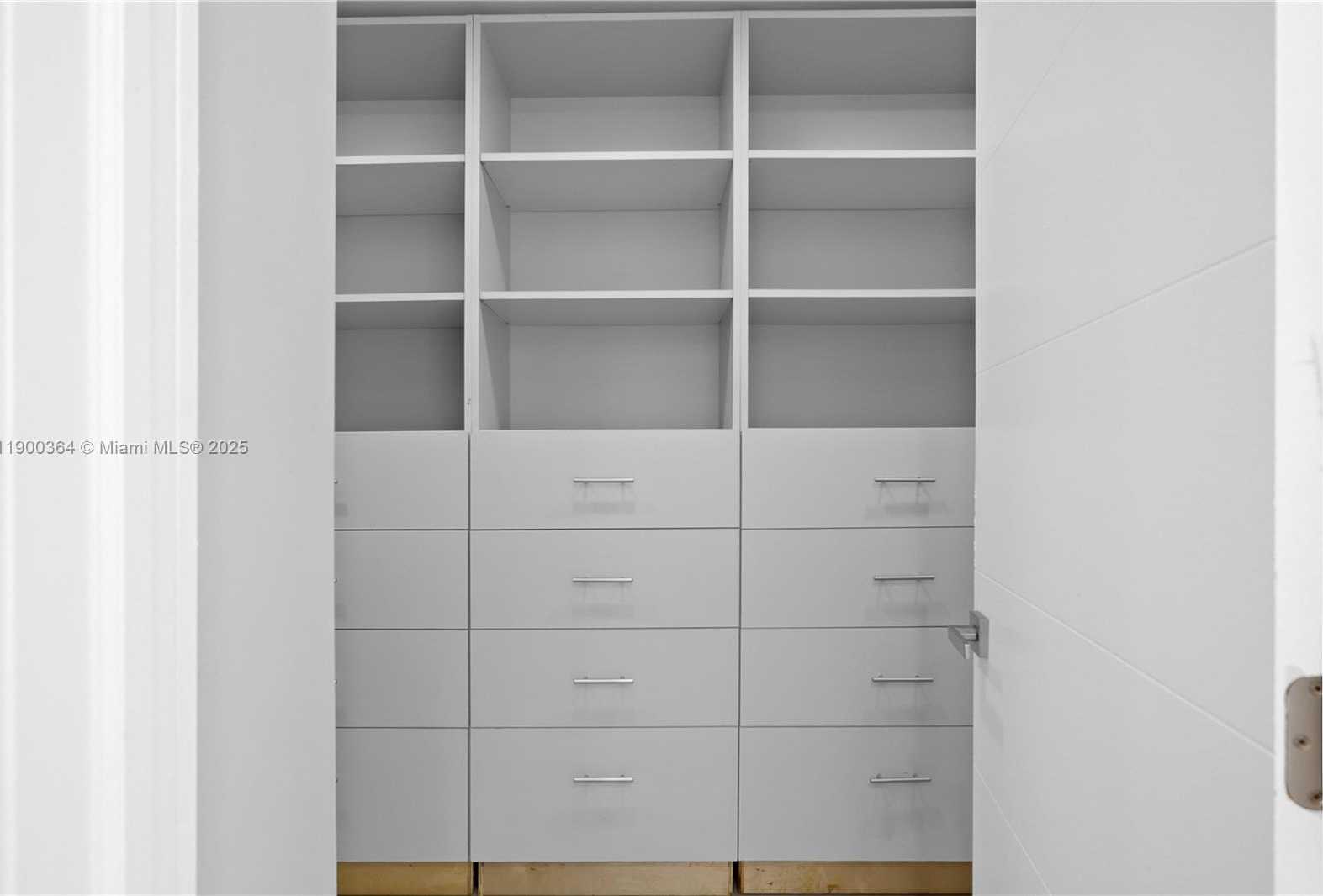 Small Image of 3675 NORTH COUNTRY CLUB DR #2008, Aventura Number 30